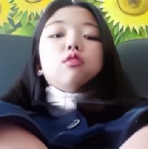 重口妹子圣女《水果》酒瓶紫薇