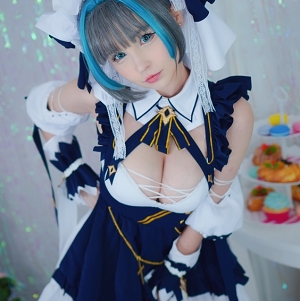 国产浮力姬cos《碧蓝航线柴郡》三次元魔法少女销魂紫薇