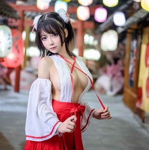 cos玉藻前《@抱走莫子》写真合集