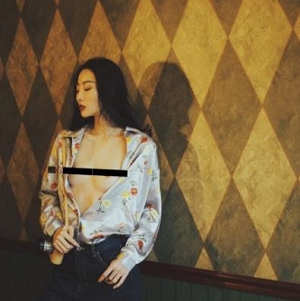 斗鱼大学生国模《逗本逗鸭》高尺度视频