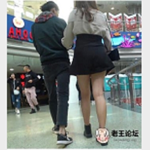 各种真实拍摄美腿真空裙子