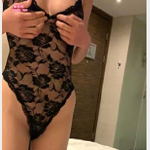 已婚少女《雪玲儿》黑丝专属订制