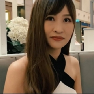 探花《阿坤》泰国路边搭讪喝咖啡的高颜值极品身材美女