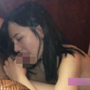 清纯玉女到大众女友，二次元渔网袜空姐沦陷之旅【3V，834M】