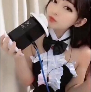 快手萌妹（咸小樱）COS娇嗲柔弱纯欲女仆