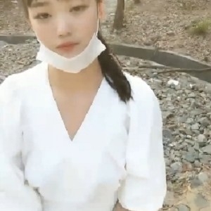 小妖精素人私拍：迷人的素人女性在私猛妗景下的拍摄作品户外精彩：令人兴奋的户外活动和景色激发梦想：激励人们追求自