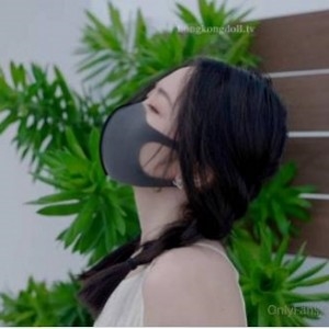 香港网红玩偶姐姐在火爆的P站上展现出的美少女形象，引发了大家对海岛生活的向往。