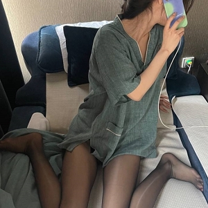 真实反差的美女空姐，176P高清美图，74V视频，2.95G资源，百度盘永久链接