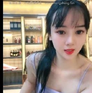 烟酒老板娘快手魅力合集4V2.9G，展柜自拍秀身材