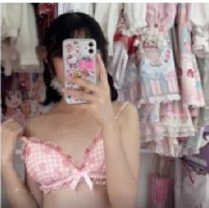 麦麦脆汁肉鸡可爱小妹妹私拍散播合集407MB，身材不错，喜欢cosplay