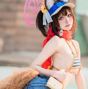 **推特点赞破万！九柒喵全系列cos作品32期9.1G超绝珍藏**