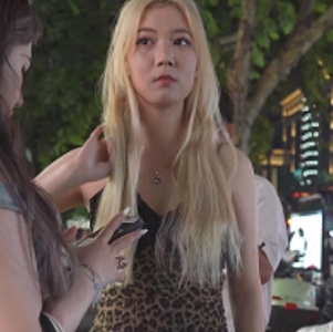 豹纹安琪拉春光乍泄推特超清1部260.2MB真润