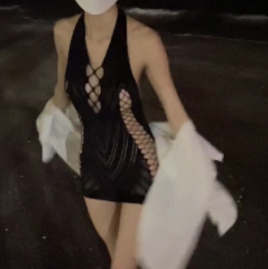 百度盘juju_swing–顶级骚萝小东西套子多人游福利姬合集22部22.6G，内容丰富