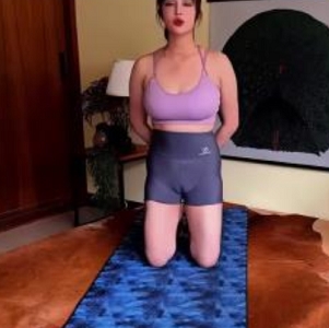 推特kkyyds98胖臀舞蹈合集4.44G梨形身材视觉冲击