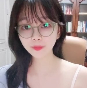 眼镜主播桃子劲舞秀1V1G舞蹈系学妹身段太要命