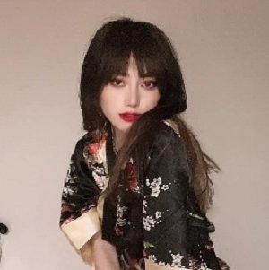优质女神悦悦抖音私密自拍2V496MB丰腴身材太撩人