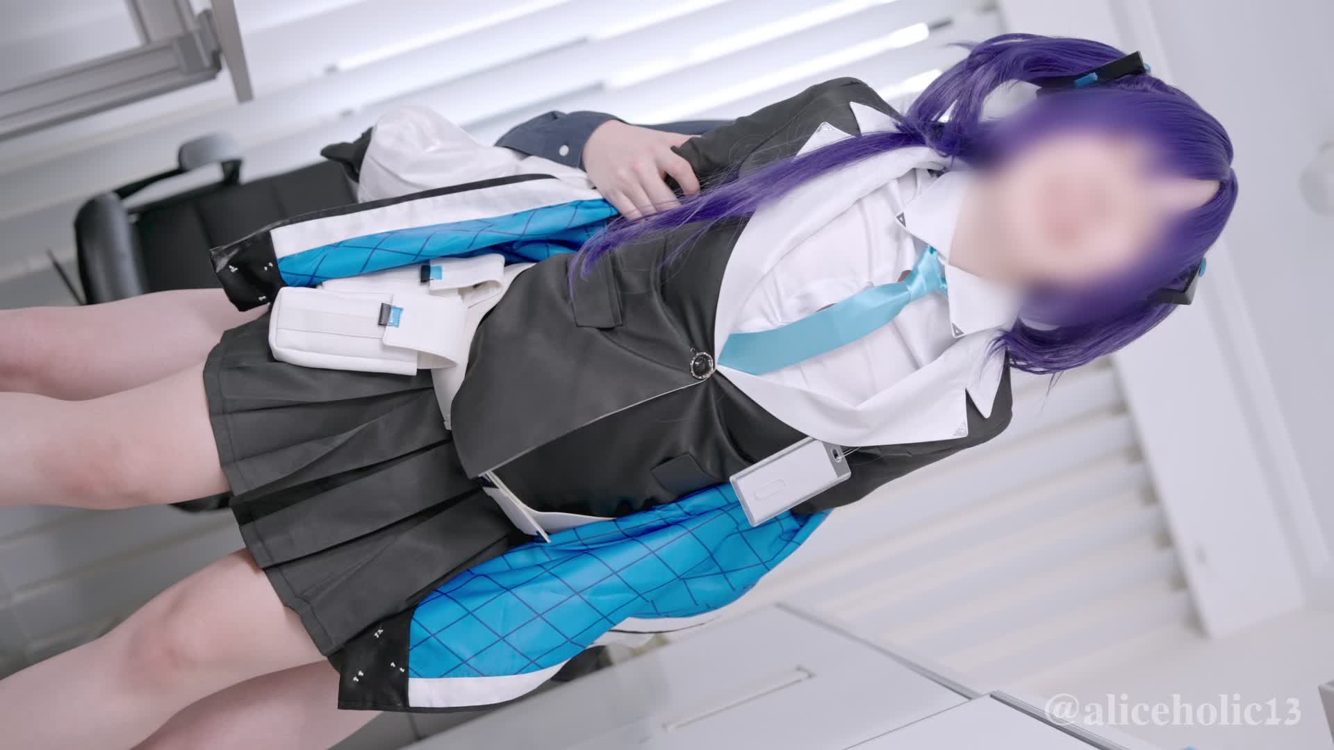 日本CoserAliceholic13互动福利33套52.6G娇躯太撩人